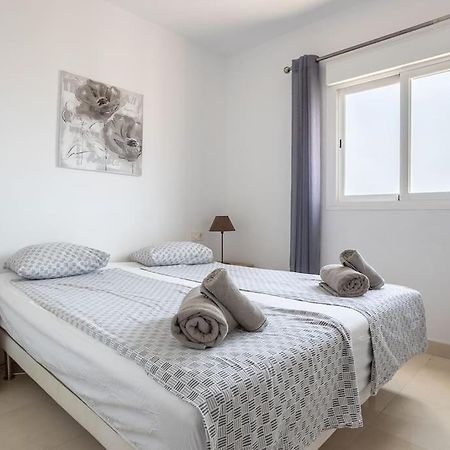 Penthouse With Jacuzzi And Spectacular Sea Views Appartement Nerja Buitenkant foto