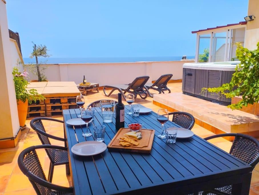 Penthouse With Jacuzzi And Spectacular Sea Views Appartement Nerja Buitenkant foto
