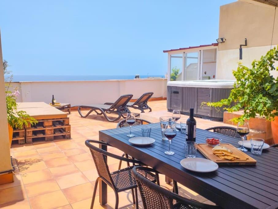 Penthouse With Jacuzzi And Spectacular Sea Views Appartement Nerja Buitenkant foto